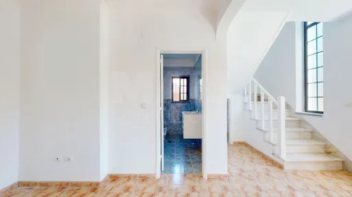 Moradia Isolada T3 com Jardim Privativo na Aroeira – Viva entre o Pinhal e o Mar