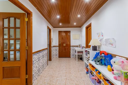 T2 com Terraço Privativo e Garagem
