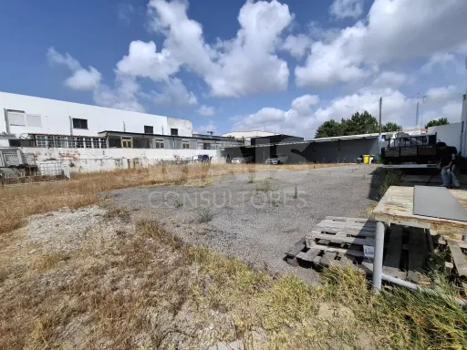 Warehouse with Building and Land for Expansion in Vila Nova de Santo André, Setúbal