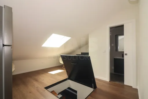 Apartamento T2 + Duplex -   2 lugares de estacionamento Casal Cambra