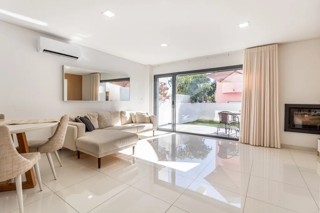 Beautiful 2+1 bedroom villa in Foros de Amora - Seixal