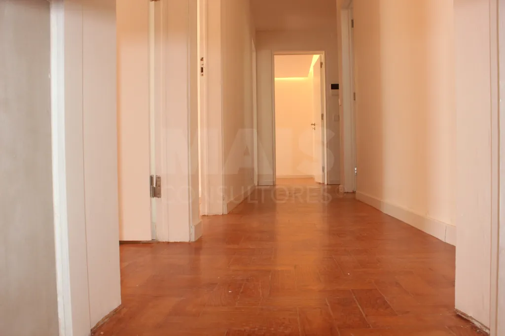 T3 remodelado na Parede: bairro tranquilo, a 10 minutos a pé da praia