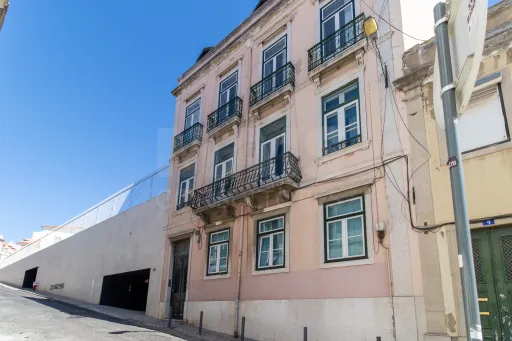 T1 + 1 Largo das Necessidades, Lisboa