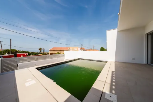 ROOFTOP PRIVATIVO com vista sobre o Atlântico | Moradia T3 com Piscina | COSTA DE PRATA