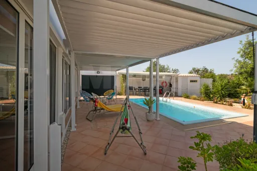 Moradia V3 em Albufeira com piscina