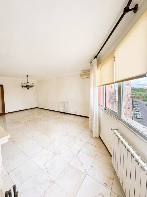 Apartamento T3 Olaias - Vista rio e garagem