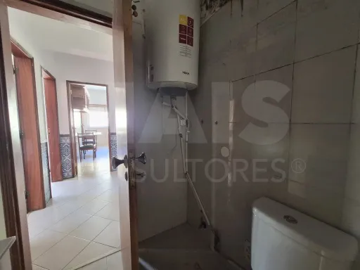 Apartamento de 3 Assoalhadas com Varanda na Serra da Mina