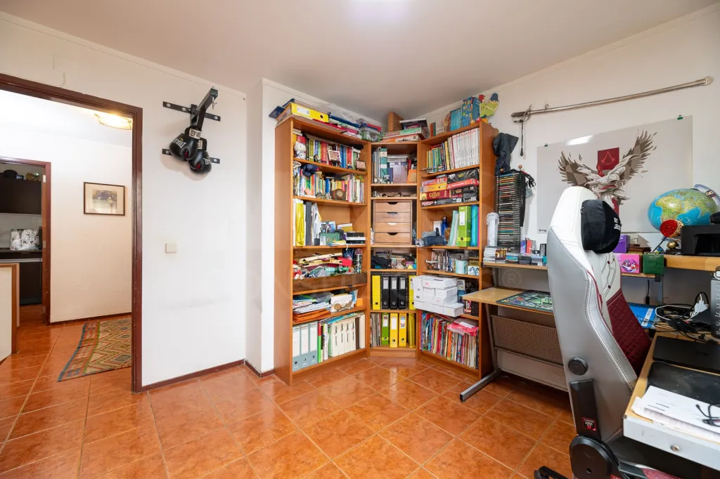 4 bedroom duplex apartment in Monte Abraão - Queluz