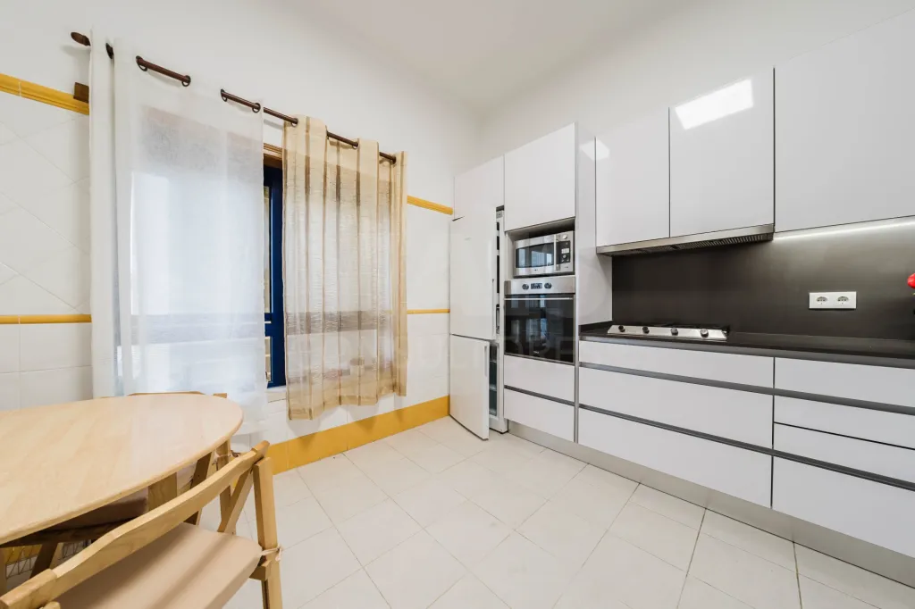 Apartamento T3 Duplex | Piscina | Bombarral Centro