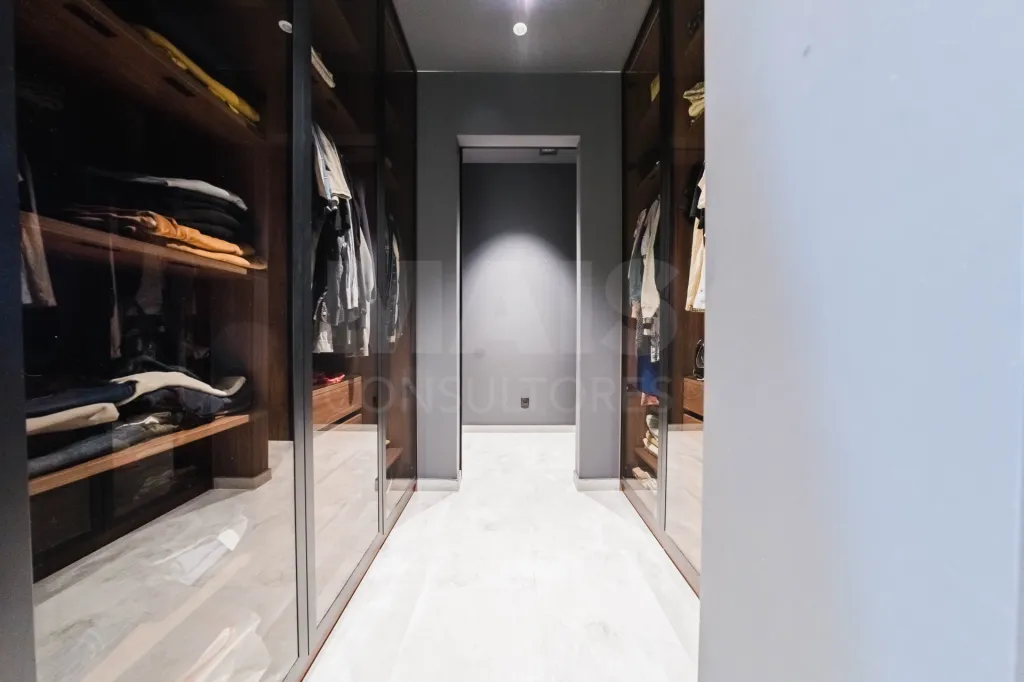 Prestigious 2 bedroom apartment with private pool and Jacuzzi