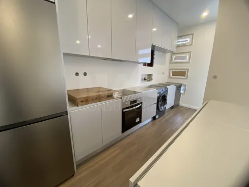 Apartamento T1+ 1 na Rinchoa