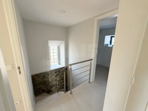 Fully Renovated 3-Bedroom House | Courtyard and Outbuildings | São Bartolomeu dos Galegos, Lourinhã