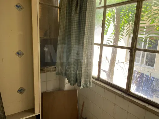 Prédio na Graça - Devoluto para remodelação total