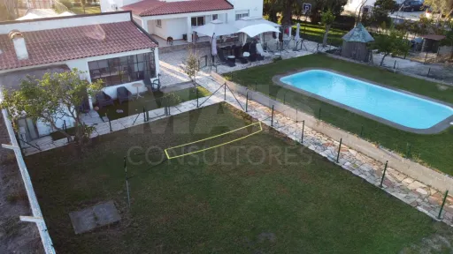 Quinta T5 com Piscina em Samora Correia