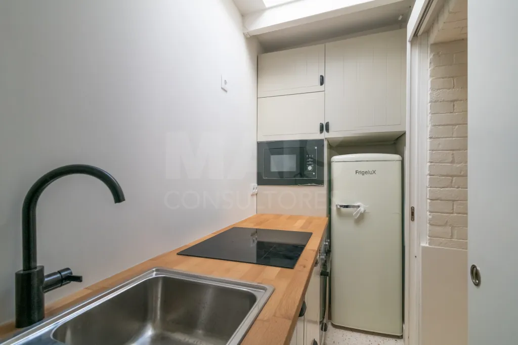 Moradia T1+1 totalmente renovada — moderna, acolhedora e com espaço exterior