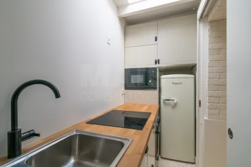 Moradia T1+1 totalmente renovada — moderna, acolhedora e com espaço exterior