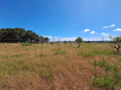 Terreno para construção de moradias