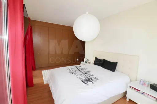 T3 150m2 na Quinta das Oliveiras com varanda de 60m2