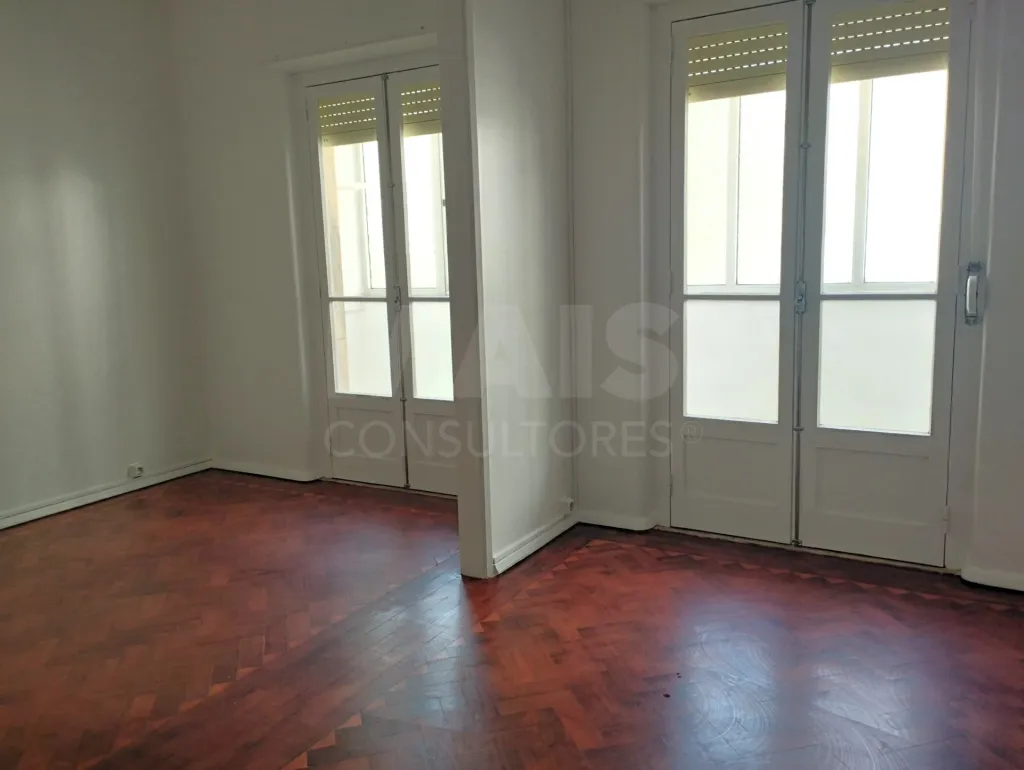 Apartamento T1 Campo de Ourique