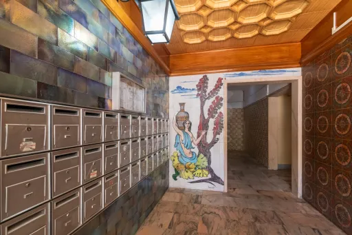 4 bedroom apartment with terrace
