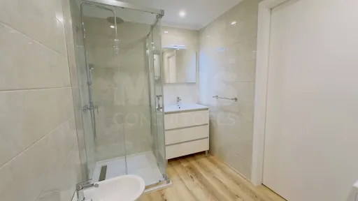 Apartamento T1 Totalmente Remodelado  | Centro da Lourinhã