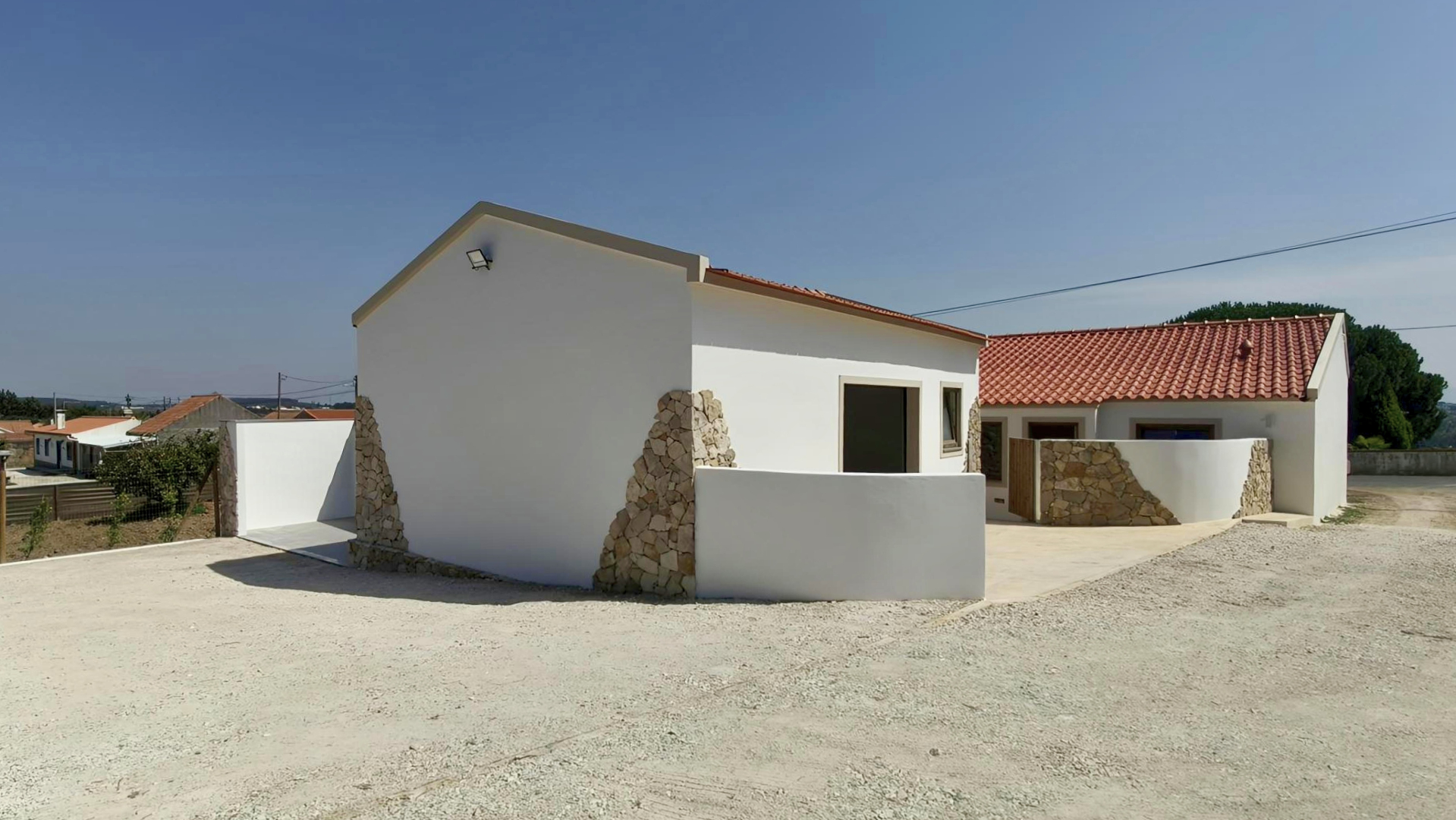 Single-Story 2-Bedroom + 1 House with Pool, Outbuilding, and 3,476 m² Lot | Comfort, Privacy, and Quality of Life