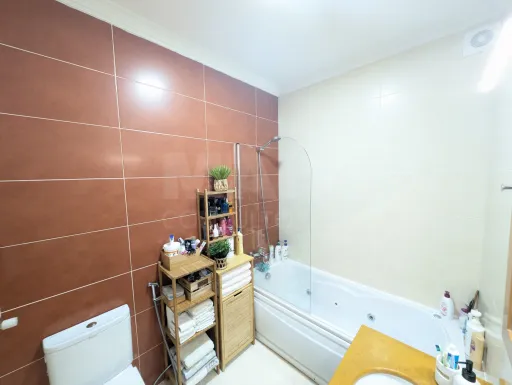 T1 com Box e Arrecadação na Prestigiada Quinta da Perdigueira – Sobralinho