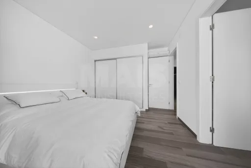 Moradia T4 com Piscina e Rooftop a minutos da Praia | Salir do Porto