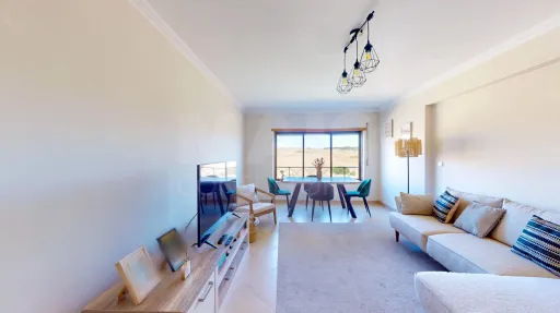 Apartamento T1 com elevador - Monte Abraão