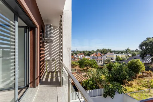 Beautiful 2+1 bedroom villa in Foros de Amora - Seixal