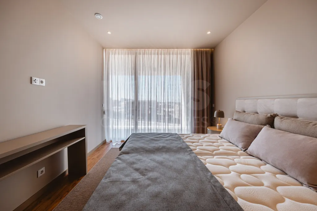 Moradia Geminada T3 Duplex – TownHouse
