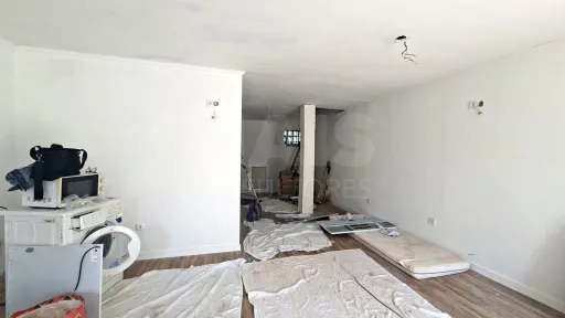 Moradia T1 + Sótão em Peral- Cadaval