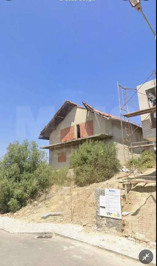 Moradia T4 com projeto aprovado para construção – Alcabideche