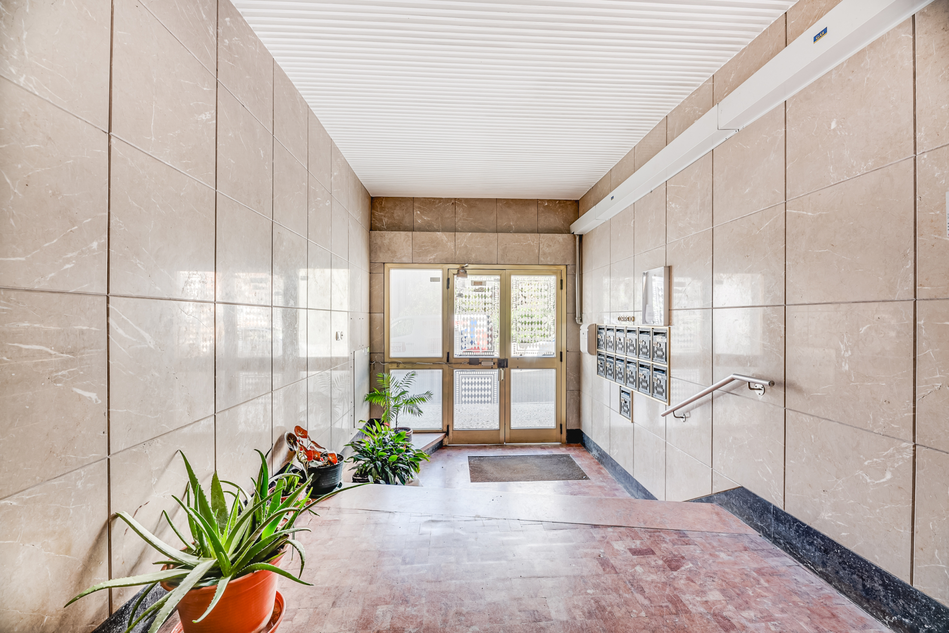 Apartamento para Remodelar no Bairro de Santos