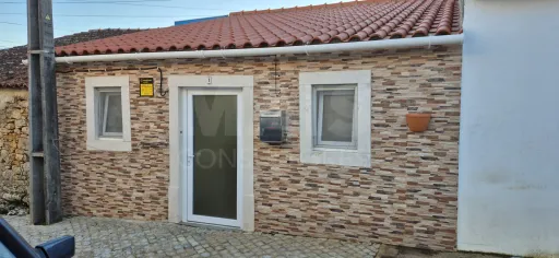 2-Bedroom House Refurbished | Open Space | 2 WC | Alcobaça / Ataíja de Cima