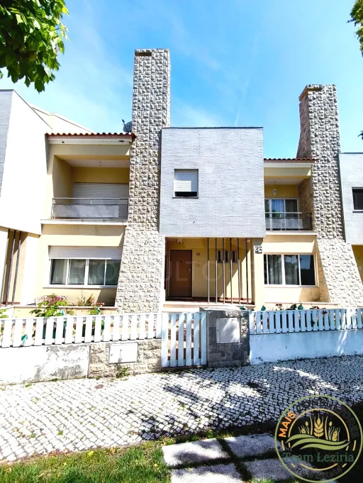 Moradia em condominio fechado