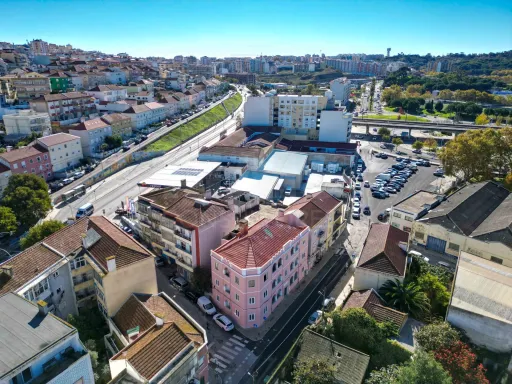 Apartamento T3 Renovado na Cova da Piedade