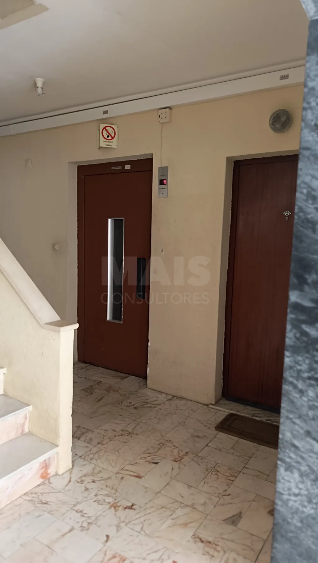 2-Bedroom Apartment in Seixal with Two Elevators