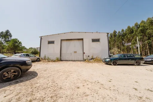 Terreno com 7950m2, perto das praias da Nazaré e São Martinho do Porto
