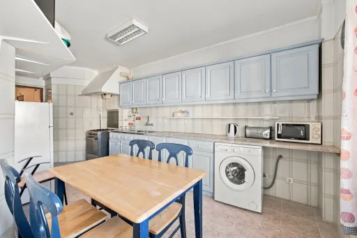 Apartamento T3 com suite e arrecadação em prédio com elevador