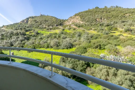 Apartamento T3 com box e vista rio em Vila Franca de Xira