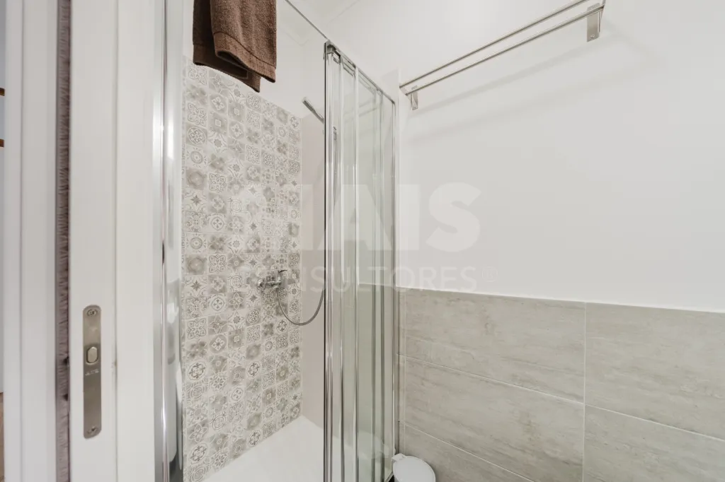 Investment property in downtown Peniche