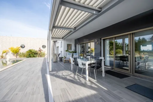 Moradia T4 de luxo no Barrocalvo, Carvalhal, Bombarral