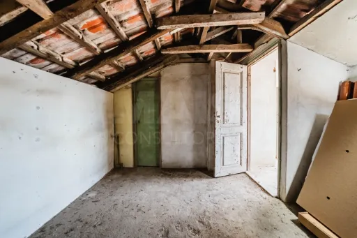 Prédio de Investimento no Prior Velho | 11 Apartamentos, Rendimento Imediato e Elevado Potencial de Valorização