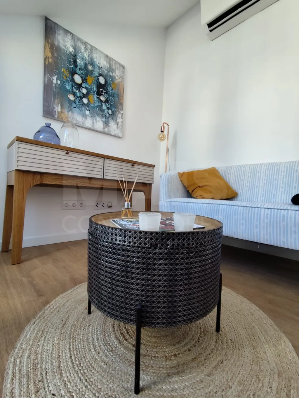 T2 Moderno em São Vicente | Chave na Mão | Totalmente Renovado