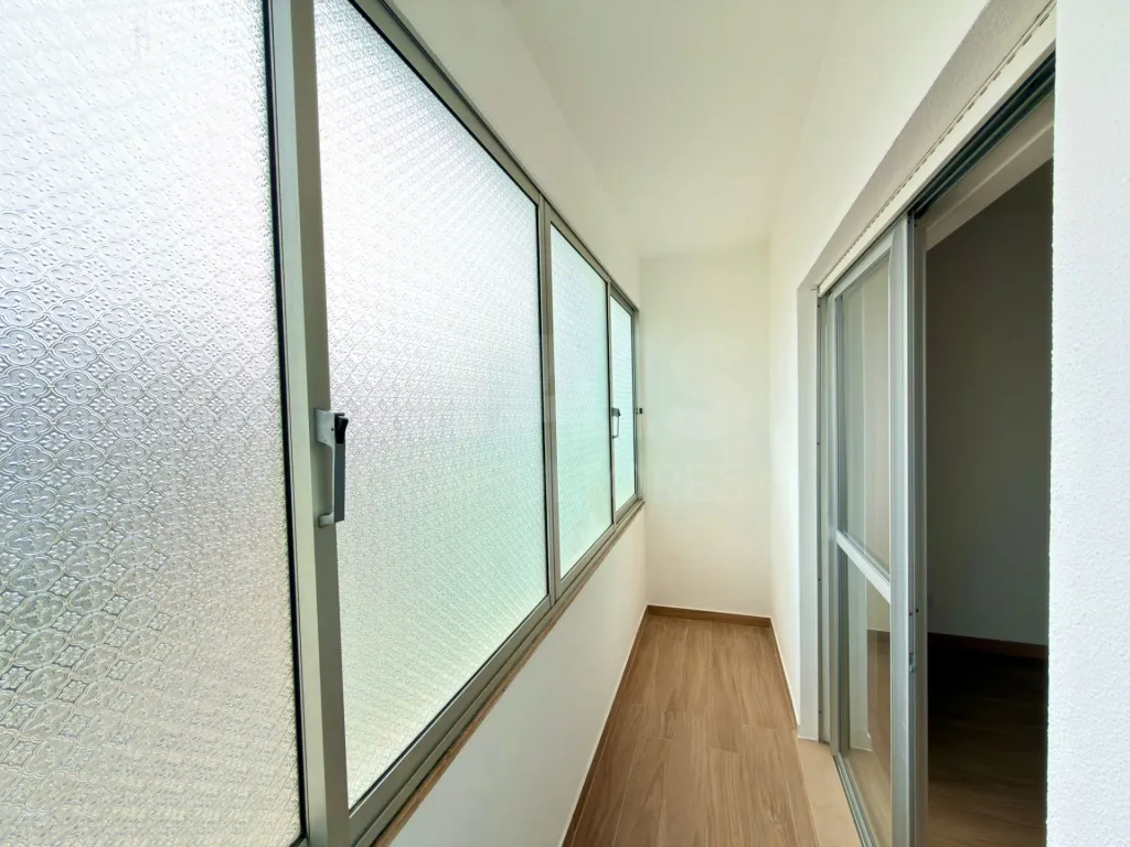 Apartamento T2  / 2 andar esquerdo