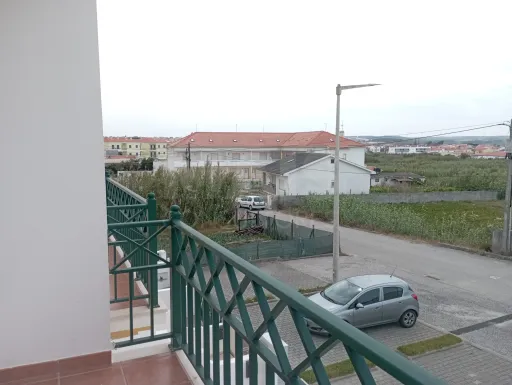Moradia T2 + 1 Mobilada com Garagem e Quintal - Casais do Baleal