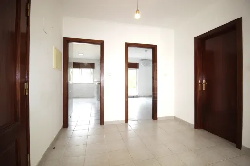 2-bedr. apartment with two fronts in Arcena, Alverca