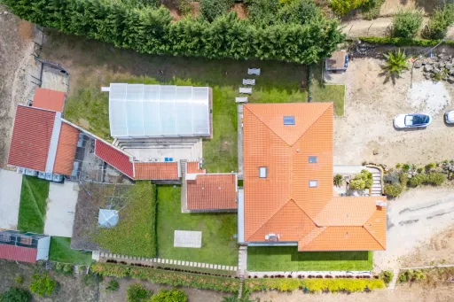 Moradia T4 com Piscina, Excelente Espaço Exterior em Carnota - Alenquer