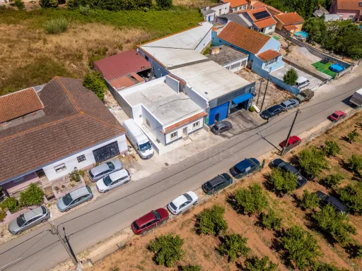 Oportunidade Moradia única em Ventosa, Cadaval!